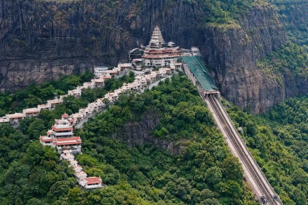 Maa-Saptashrungi-story